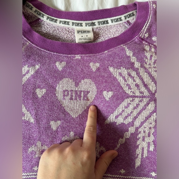 women’s vs snowflake crewneck sweater - Picture 3 of 4